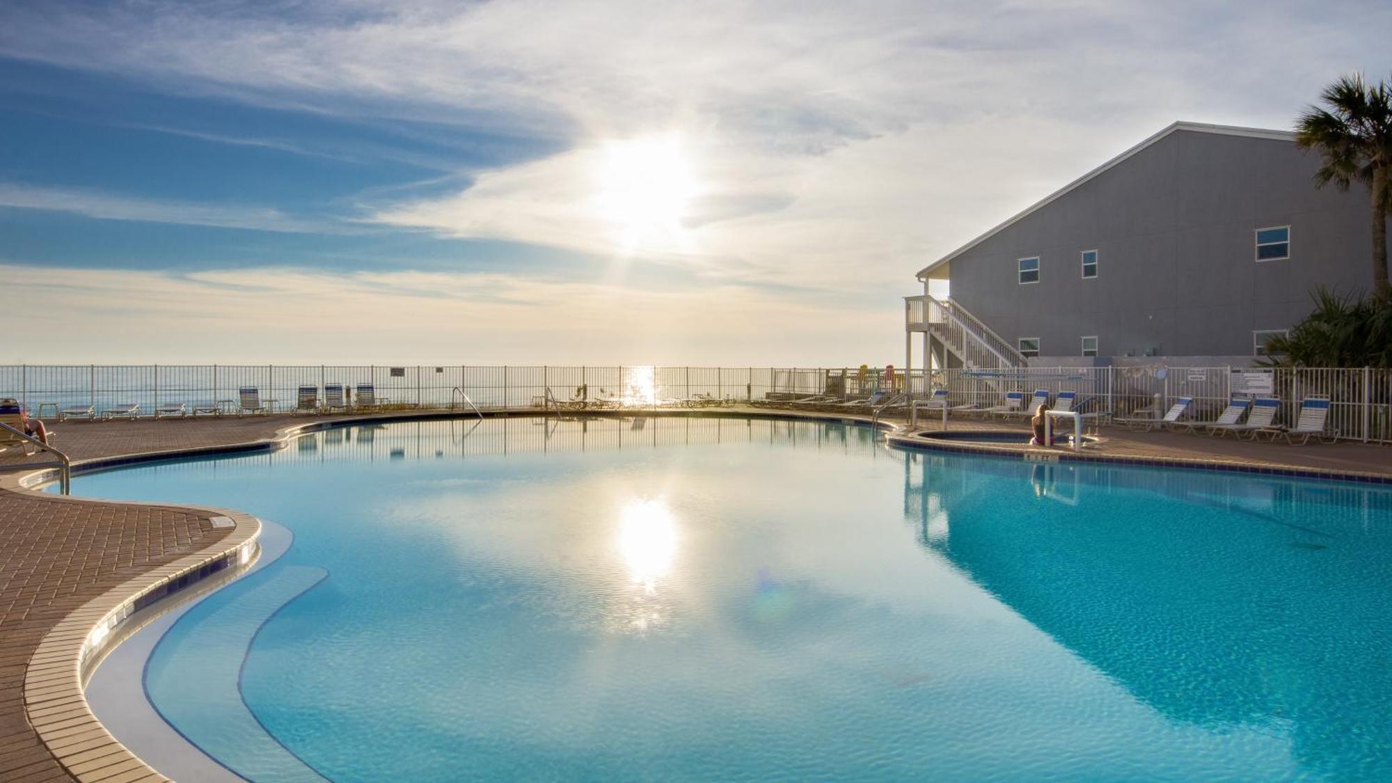 Tidewater Escape: 1Br/2Ba Beachfront Condo, Sleeps 6, Gulf Views & Comfort! Panama City Beach Zewnętrze zdjęcie